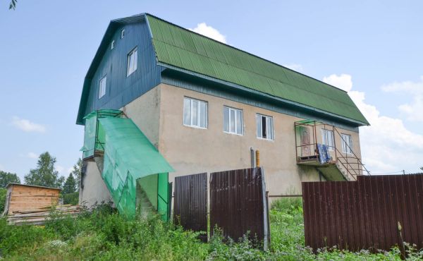 Продается здание в селе Ярополец